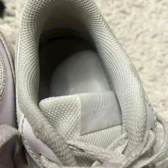 NIKE SIZE 6Y WHITE AIR FORCE 1 PREOWNED - Picture 5 of 16